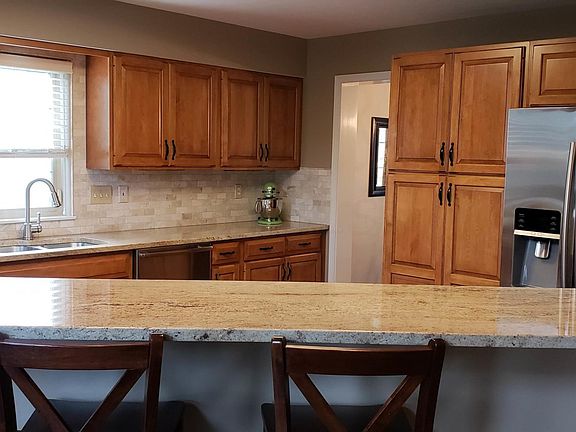 2nd image of 4407 Tavistock Cir