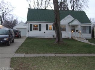 1019 Clearview St, Kalamazoo, MI 49048