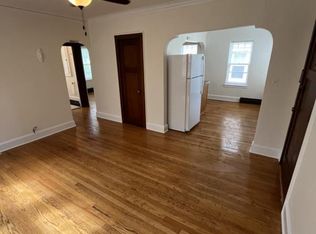 3304 N Newhall St APT 3, Milwaukee, WI 53211
