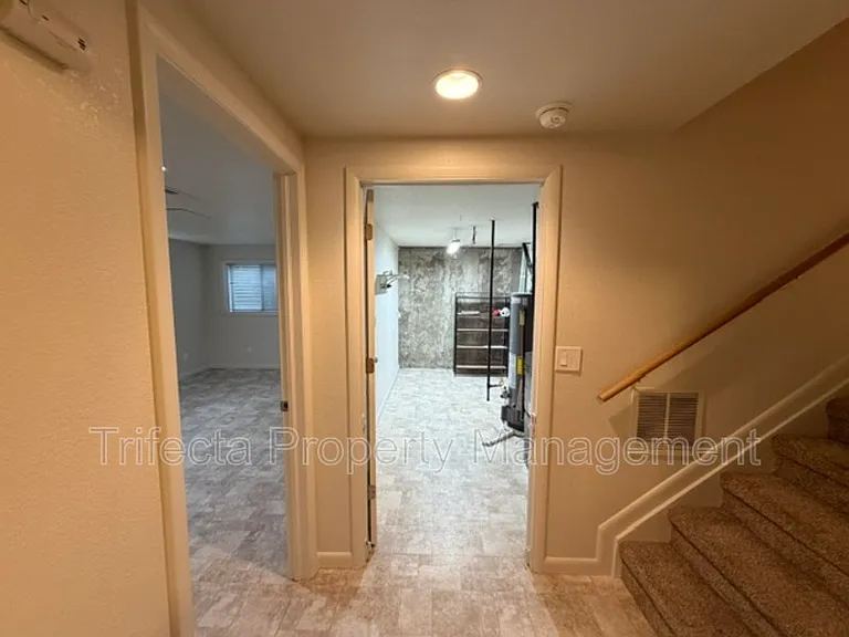 2718 Garden Dr — Photo 14
