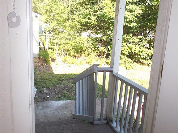 5th image of 617 Freeman Dr