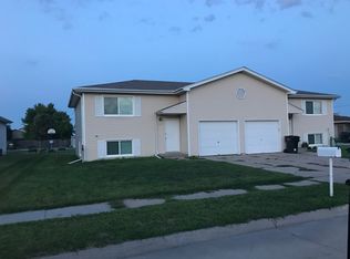 350 S Jean Dr, Fremont, NE 68025