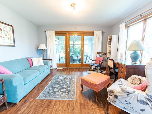 4th image of W173N7930 Bluejay COURT