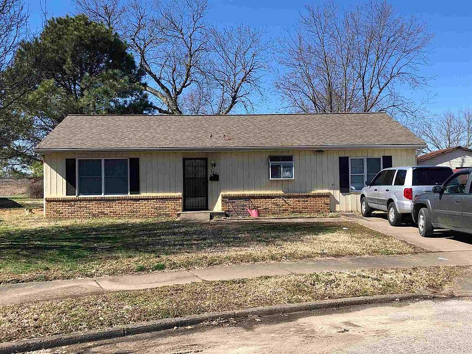 1st image of 2607 Beech Dr