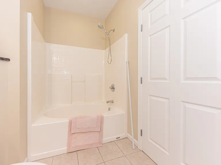 301 Scio Village Ct #262 — Photo 4