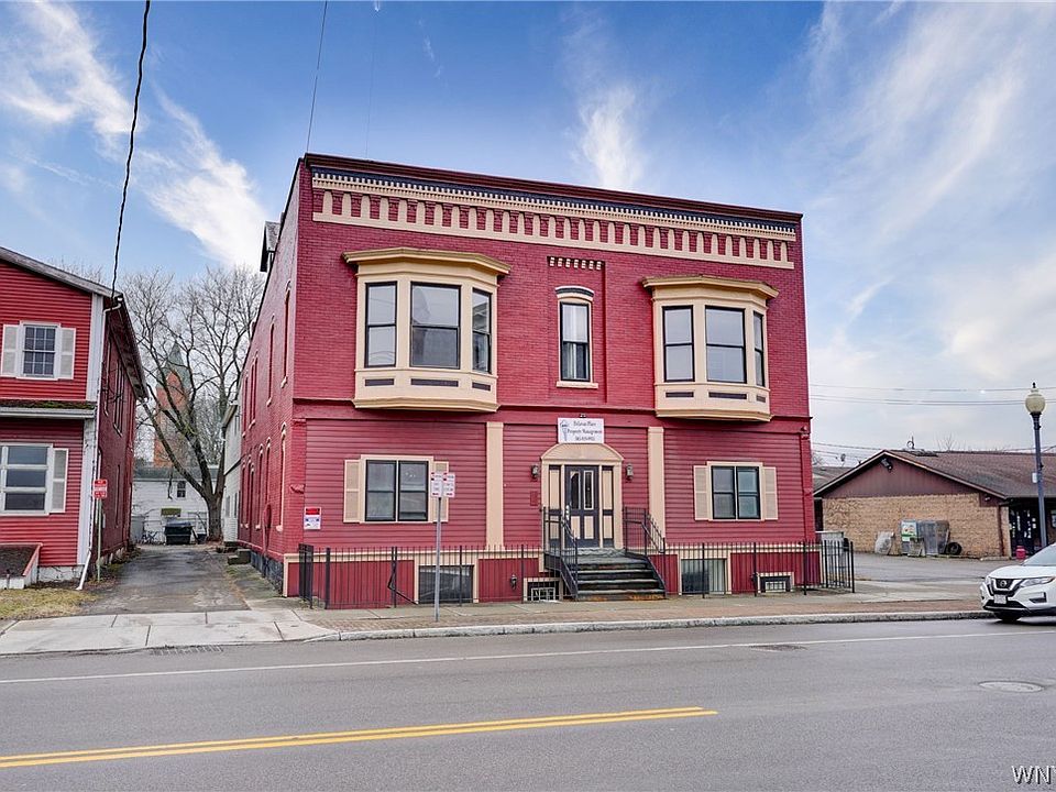 1st image of 117 Main St