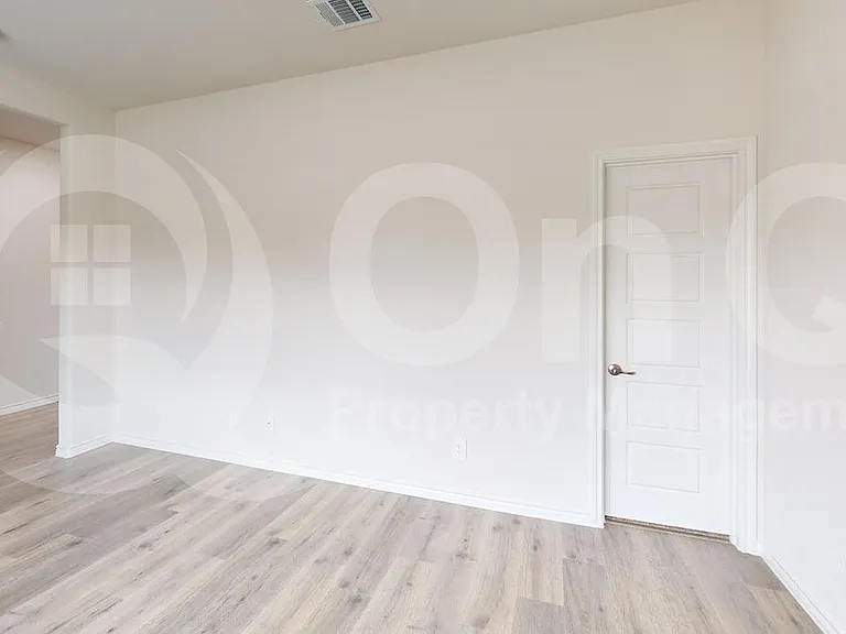 2901 Bald Eagle Blvd — Photo 7