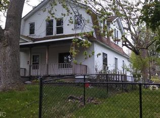 435 22nd St N, Springfield, MI 49037