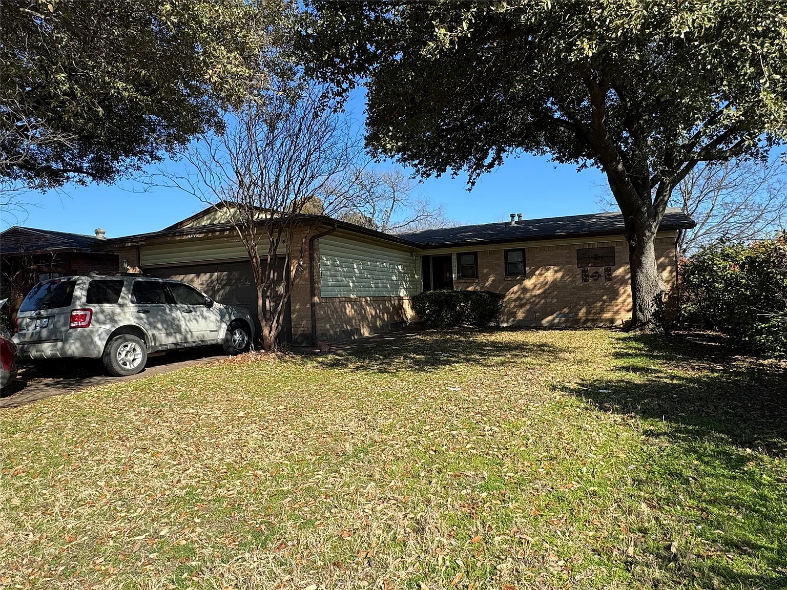 4216 Sunvalley Dr photo 1