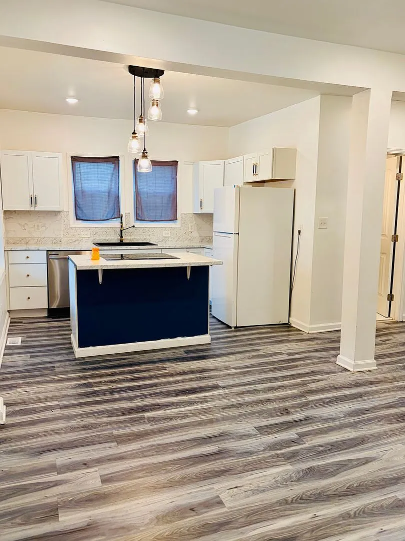 Modern 3br/1.5 Ba House With Unfinished Basement In West Louisville Now Available — Photo 2