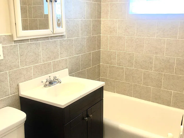 2118 W Giddings St #3A — Photo 8