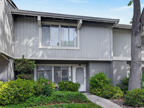 2nd image of 4416 Comanche Way