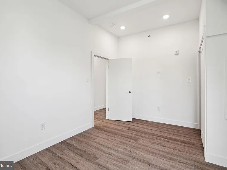 5164 Ridge Ave #3 — Photo 11
