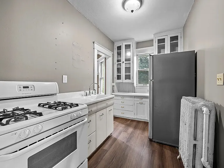 1217 Grand Ave — Photo 38