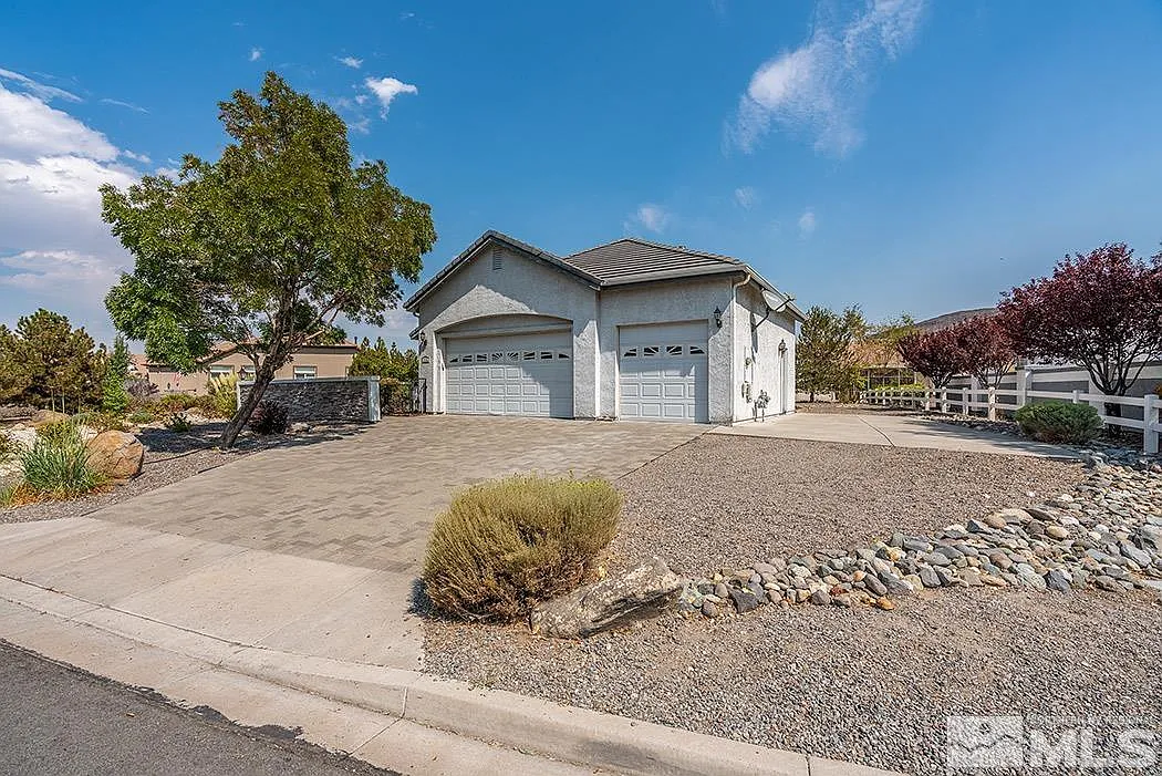 315 Desert Meadow Ct photo 1