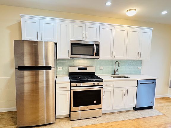4th image of 194 22nd St #3A