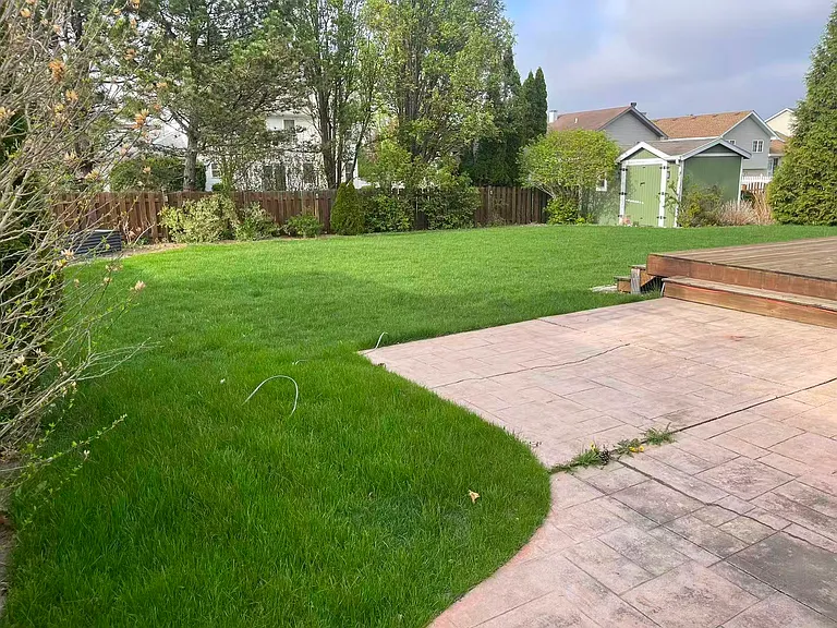 135 Deertrail Dr — Photo 2