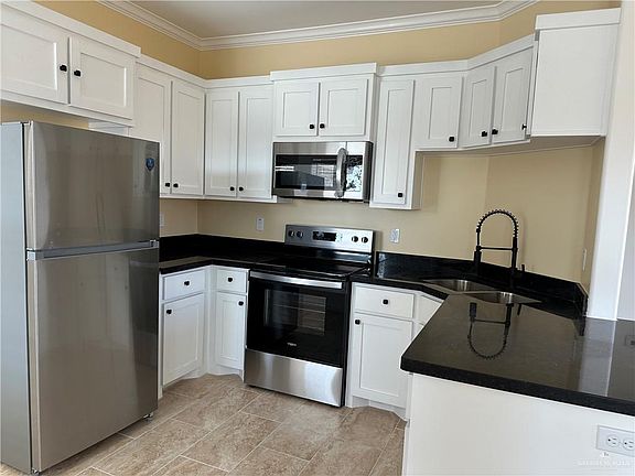 2nd image of 1209 W Franklin Ave