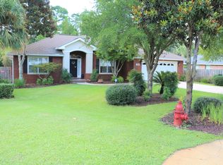 7161 Blue Jack Dr, Navarre, FL 32566