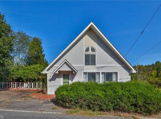 6323 Game Preserve Rd, Schnecksville, PA 18078