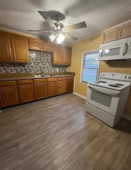 2460 Clearfield Pl — Photo 9