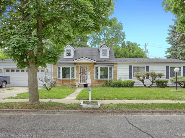 637 Arthur Ave, Pontiac, MI 48341