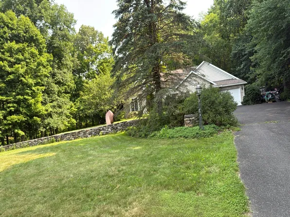 217 Georges Hill Rd, Southbury, CT 06488