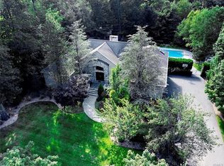 9 Champion Pkwy, Montebello, NY 10901