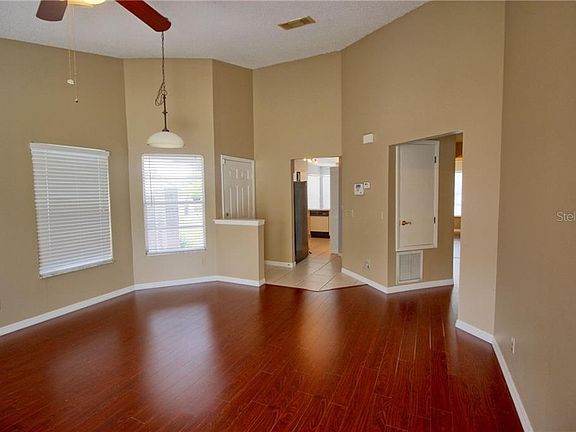 4th image of 225 Alston Dr #2