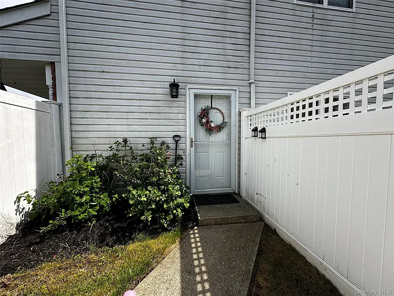 18 Green Pl — Photo 11