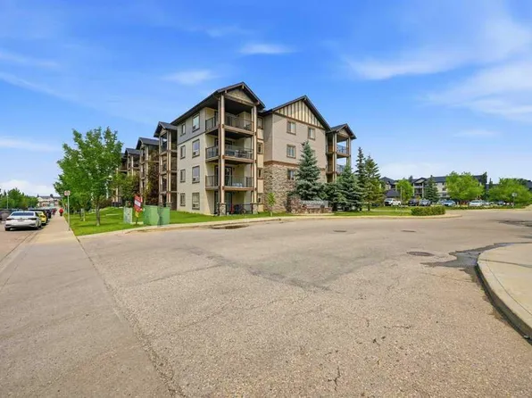 60 SE Panatella St NW #4212, Calgary, AB T3K 0M1