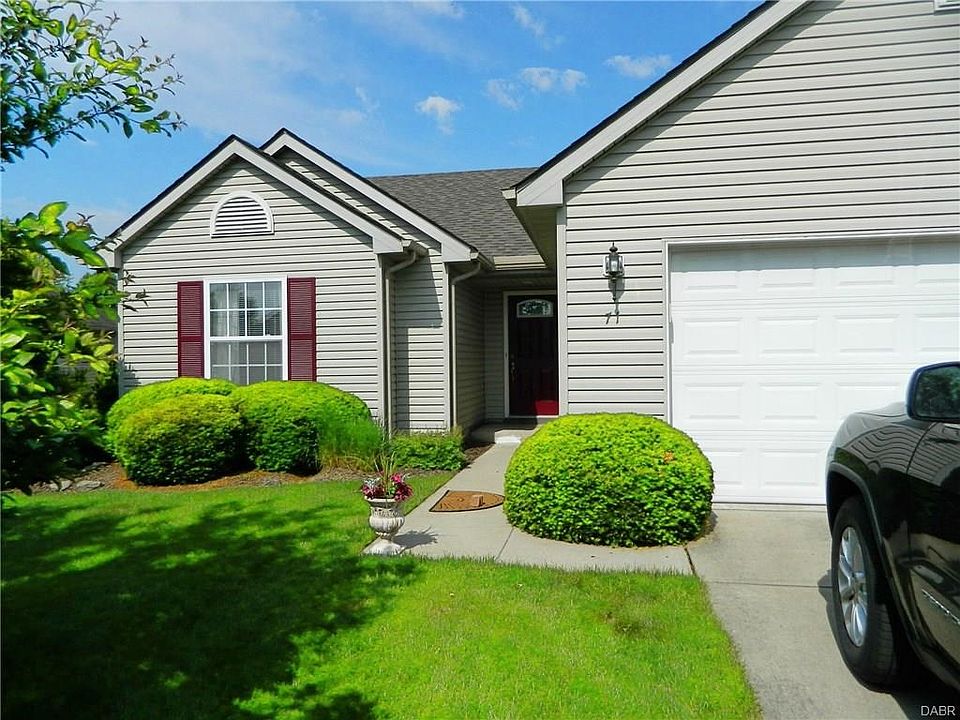 1st image of 71 Rolling Hills Dr