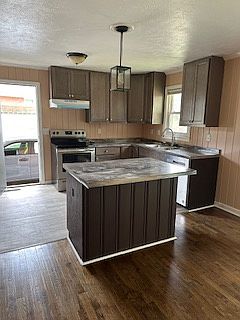 3rd image of 2064 Mango Cir