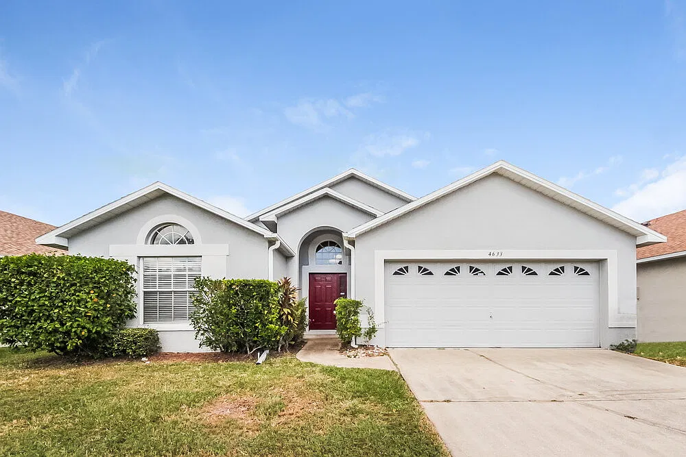 4 bed, 2.0 bath, 1822 sqft, $2,700 — Photo 1