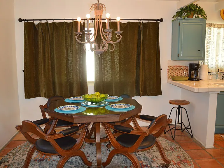 1745 Capri Cir — Photo 7