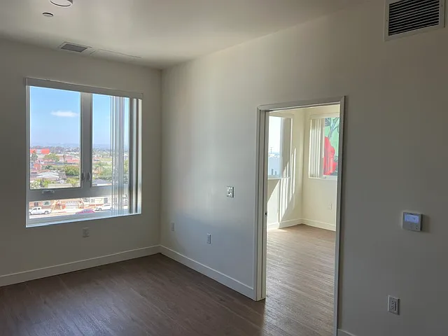 2312 F Ave — Photo 7