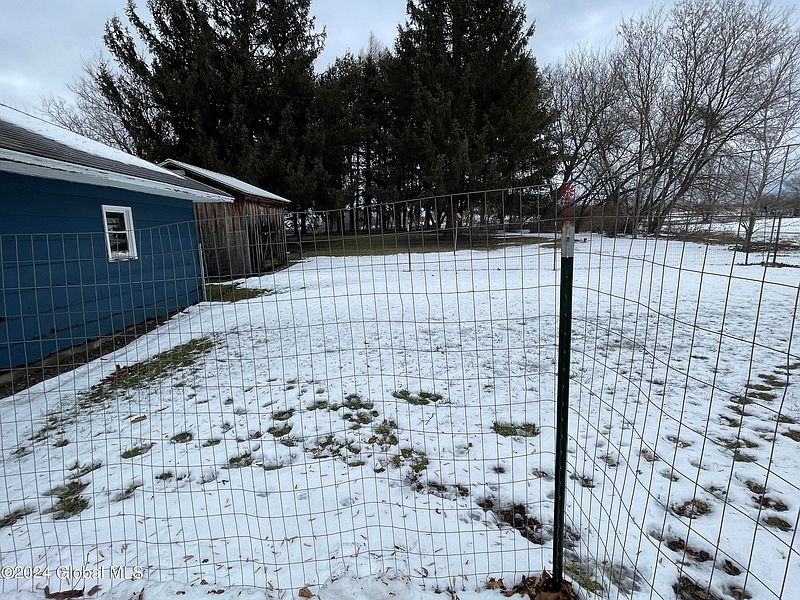 3rd image of 871 State HIghway 162