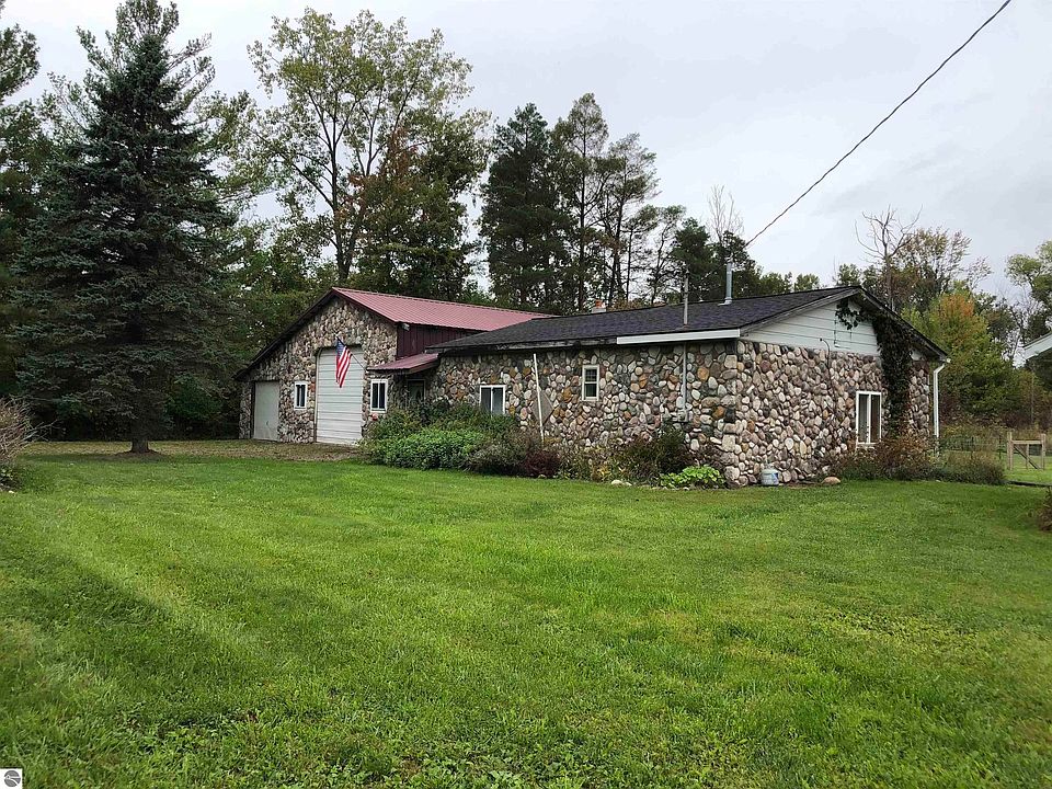 2101 E Jodway Rd, Au Gres, MI 48703 Zillow
