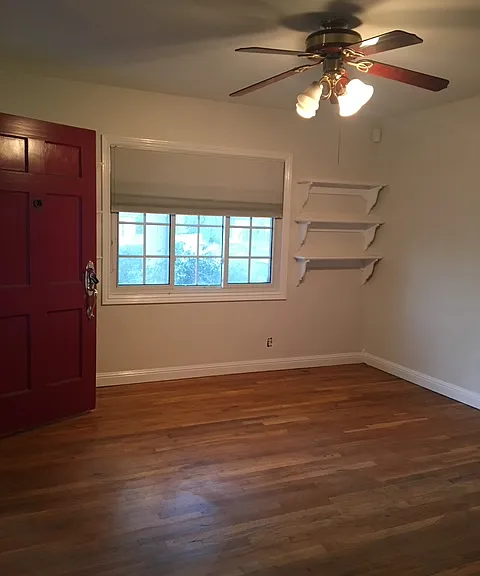 5729 Bertrand Ave — Photo 11