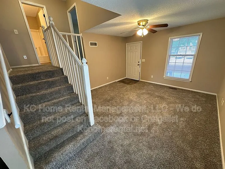 413 Lee Dr — Photo 10