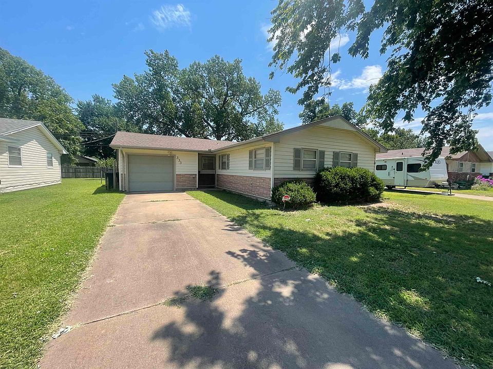 1st image of 333 N Glenwood Dr