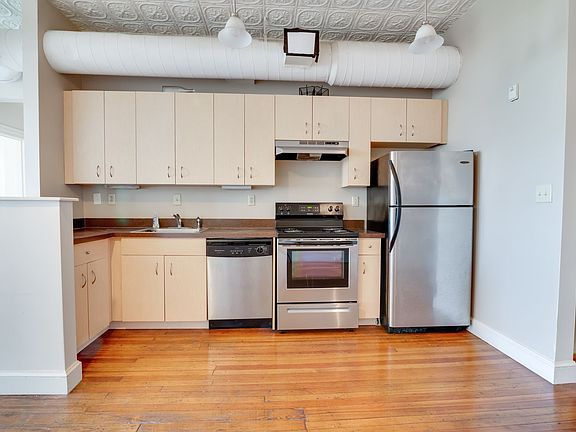 2nd image of 121 W Broad St APT 203