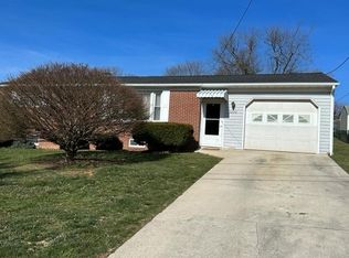 3290 Oak St #A, Manchester, MD 21102