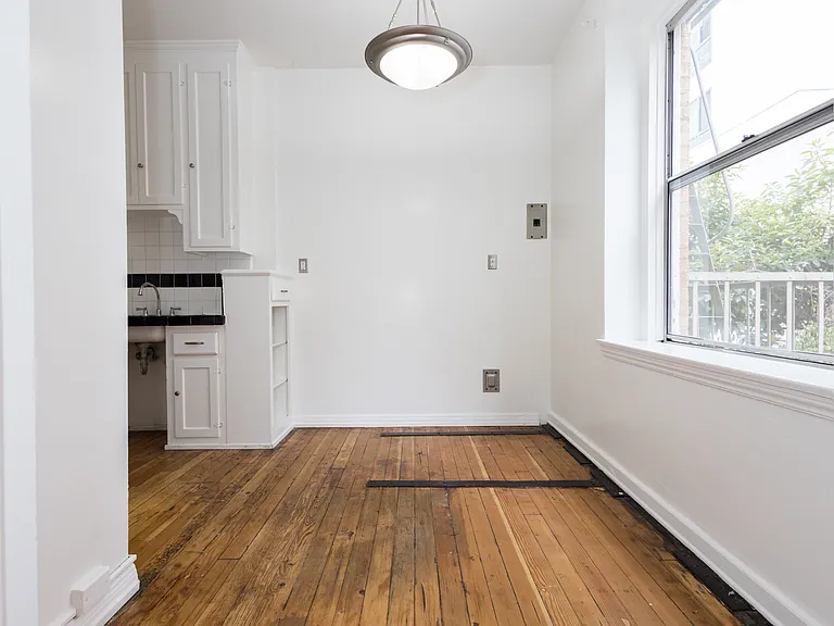 Whitley View — Photo 28