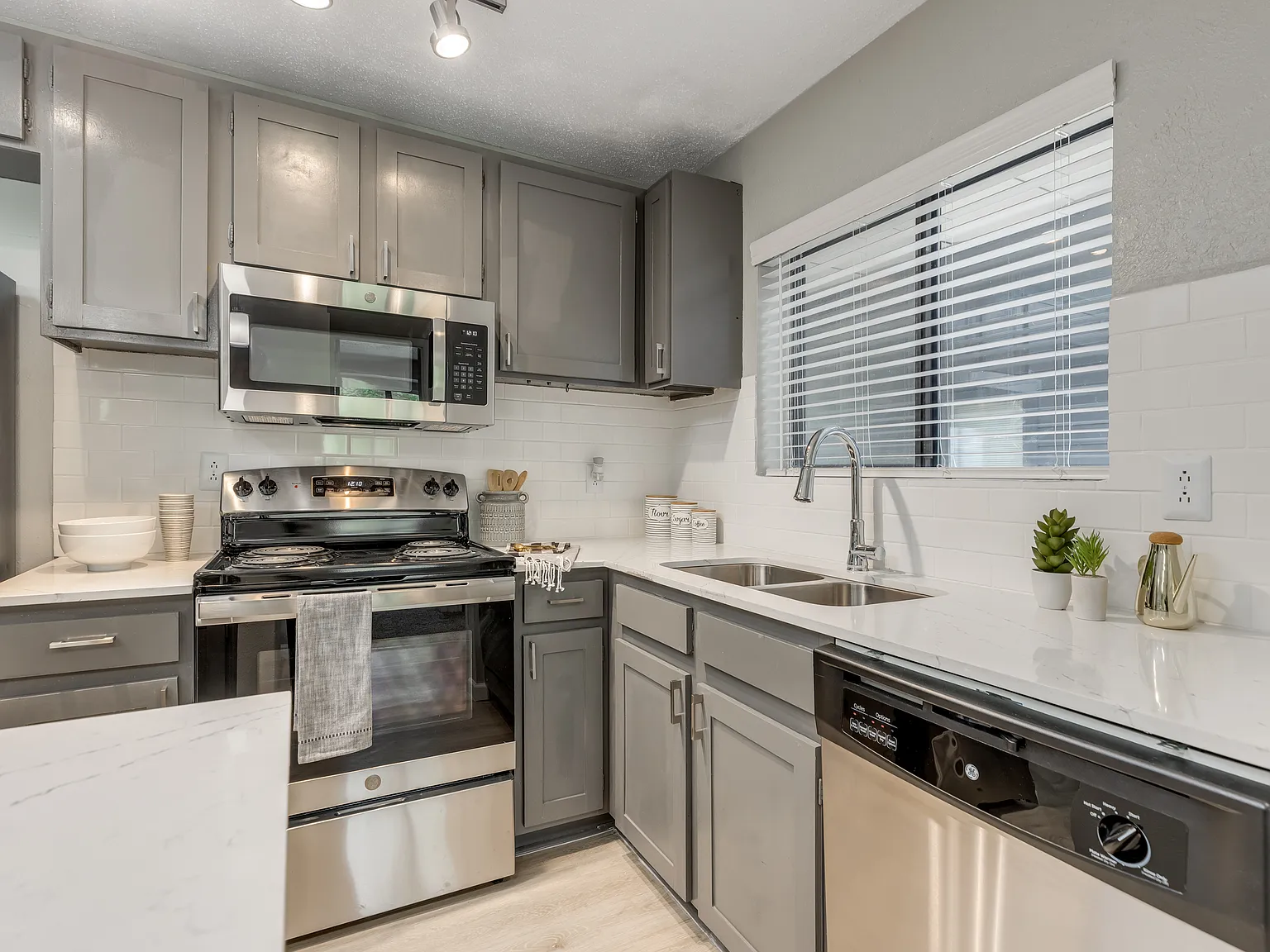 The Landon Apartments — Photo 3