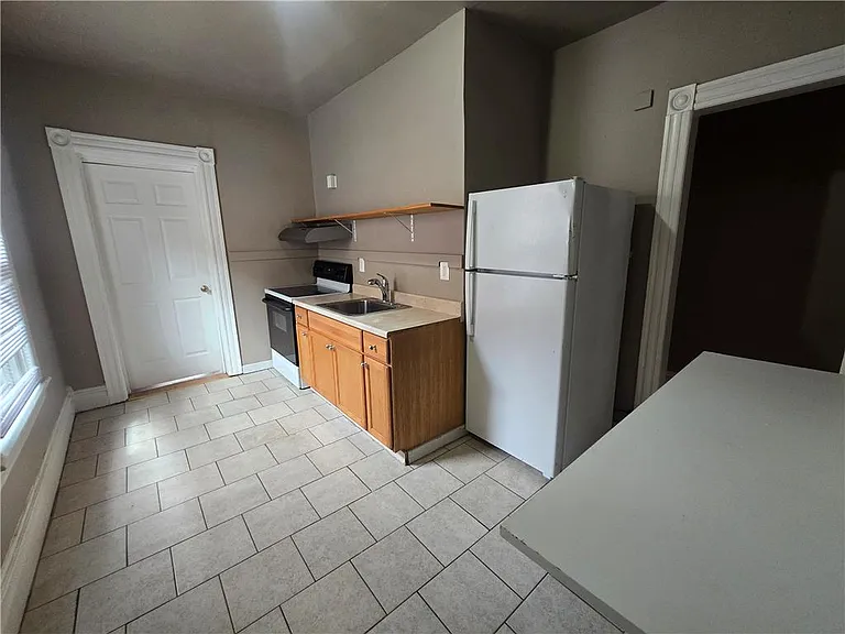 328 N 9th St #2B — Photo 6