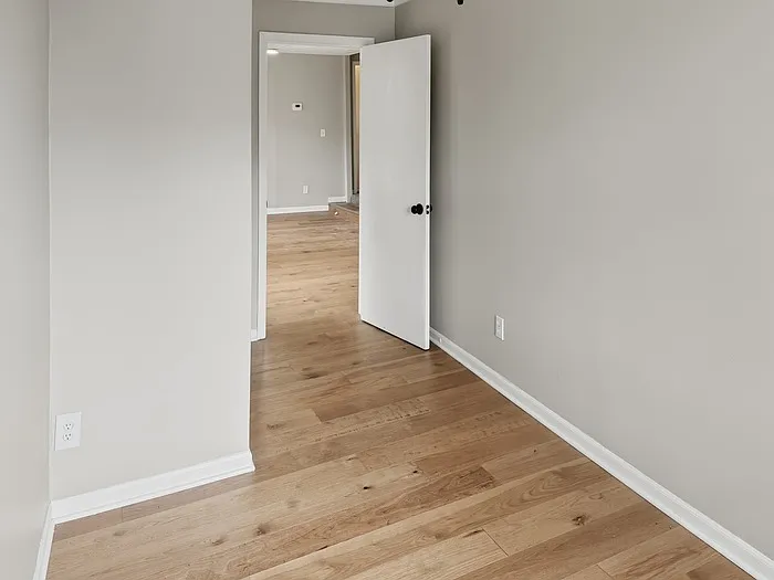 1321 Hermes Ave — Photo 13