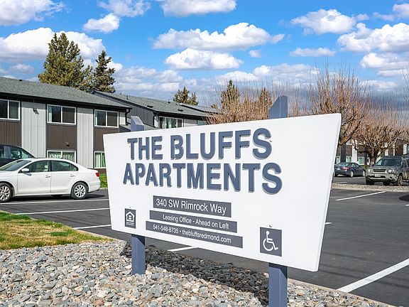 3rd image of 340 SW Rimrock Way #1-20