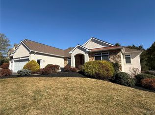 6447 Eichler Cir, Coopersburg, PA 18036