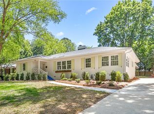 1109 Buckingham Rd, Greensboro, NC 27408